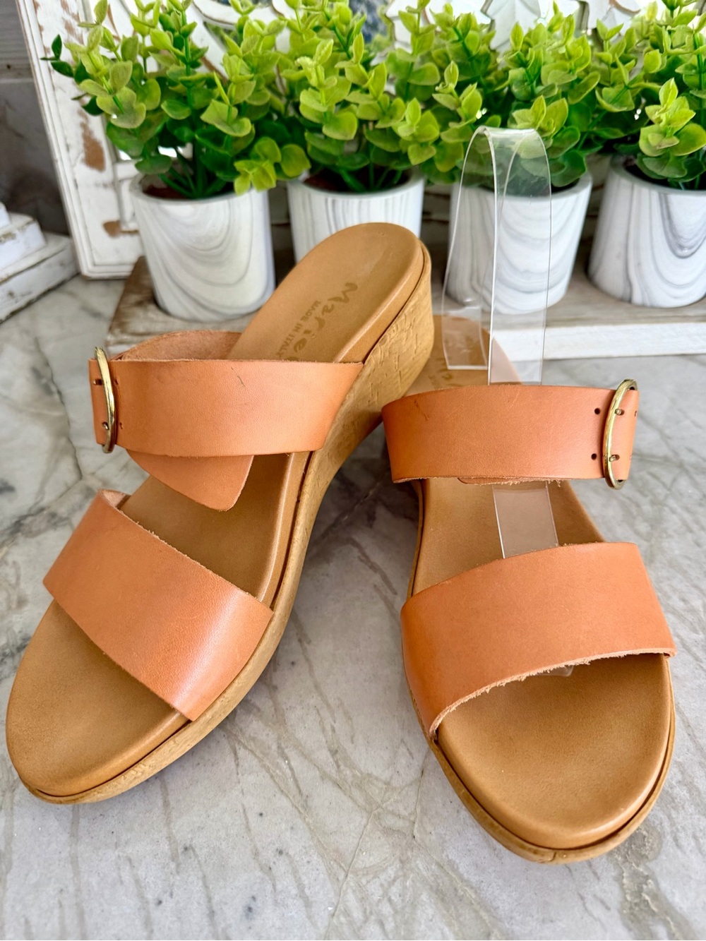 Women's Mariella Tan Gold Buckle Wedge Slides Sandals Excellent! Size-9